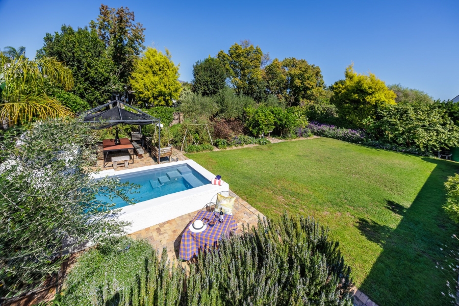 5 Bedroom Property for Sale in Paradyskloof Western Cape